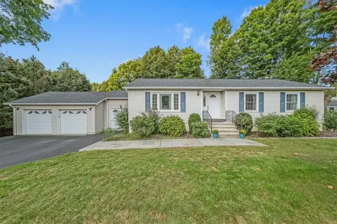 4 Lindy Drive Carmel NY 10512