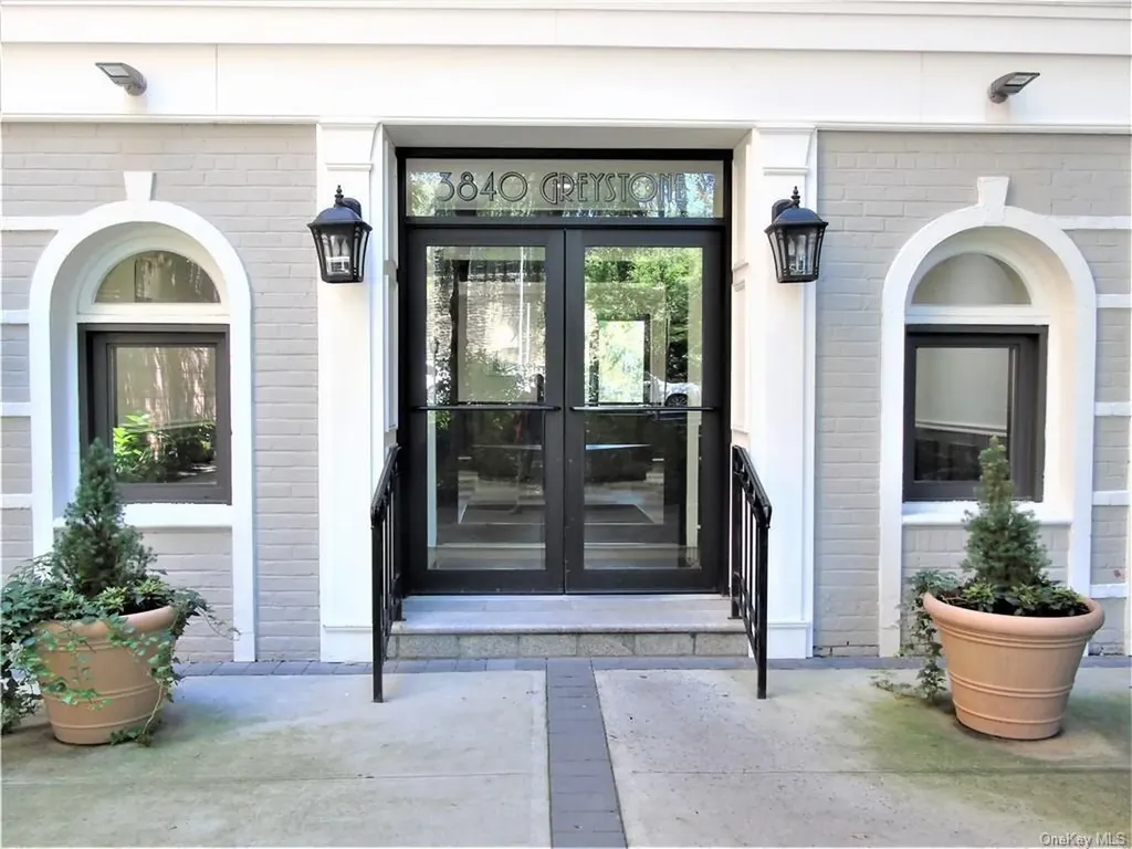 3840 Greystone Avenue Bronx NY 10463