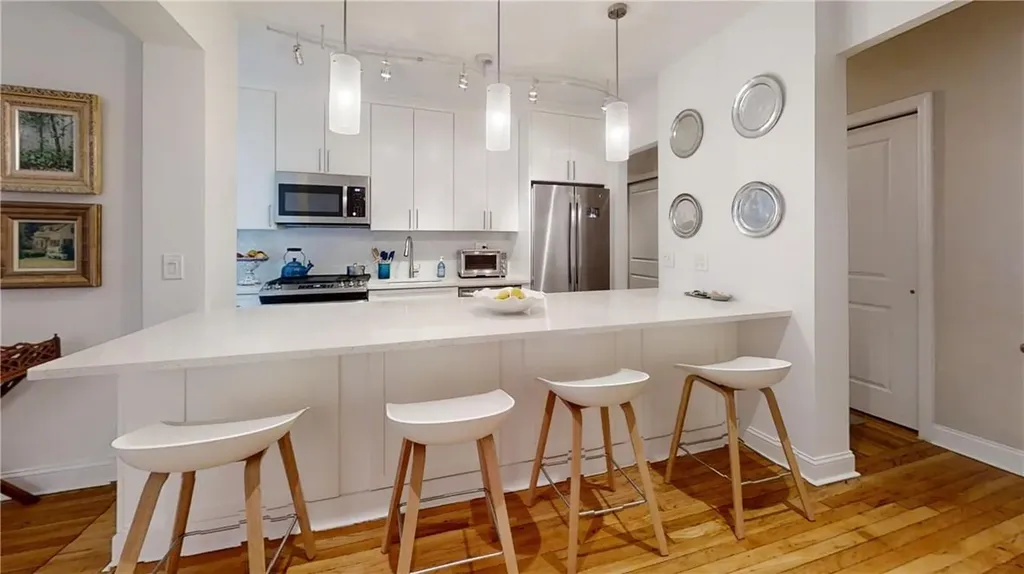 3840 Greystone Avenue Bronx NY 10463