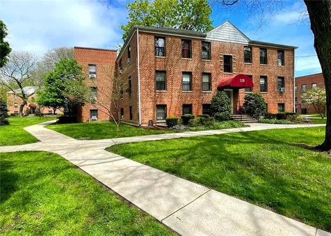 124 Richbell Road Mamaroneck NY 10543