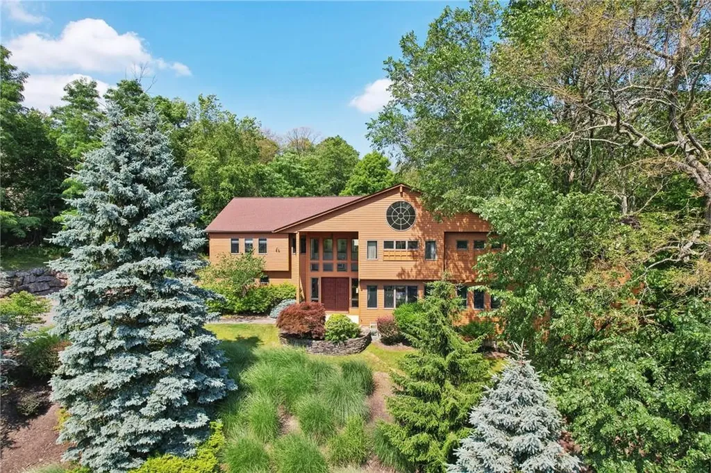 4 Blue Sky Drive Suffern NY 10901