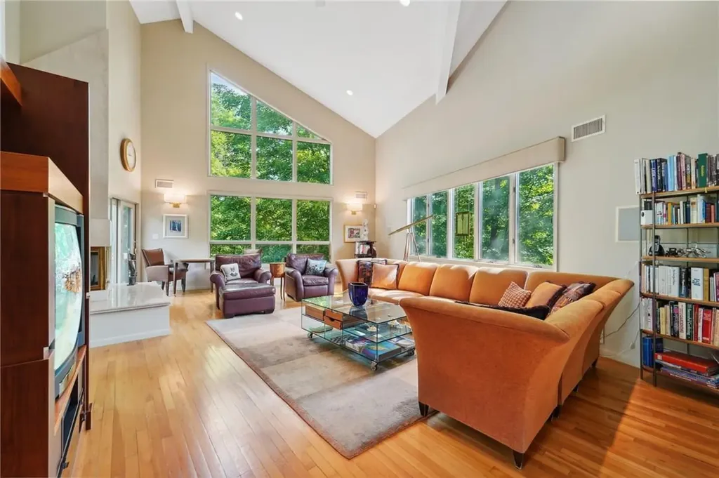 4 Blue Sky Drive Suffern NY 10901