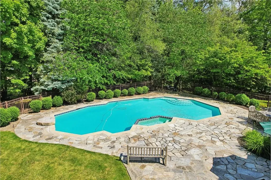 4 Blue Sky Drive Suffern NY 10901
