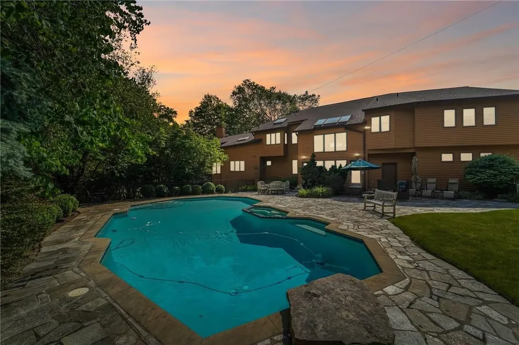 4 Blue Sky Drive Suffern NY 10901