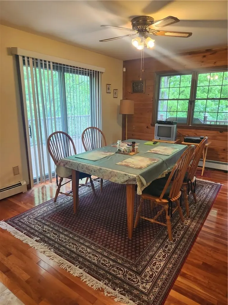 691 N Quaker Lane Hyde Park NY 12538