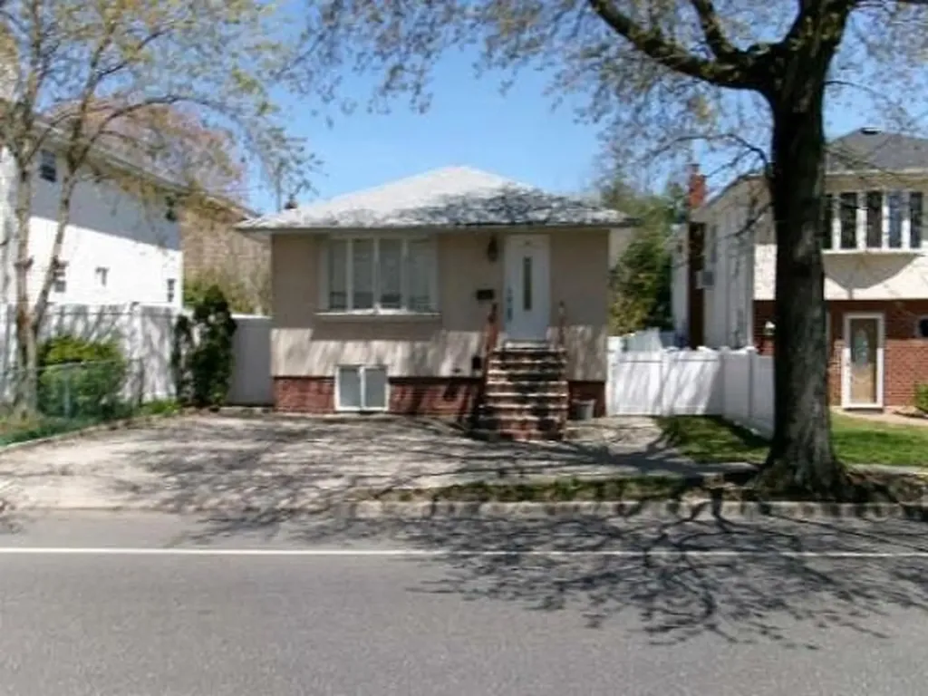 138 Atlantic Avenue Lynbrook NY 11563