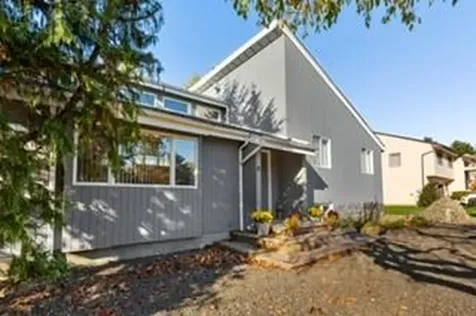 8 Dusk Drive New Rochelle NY 10804