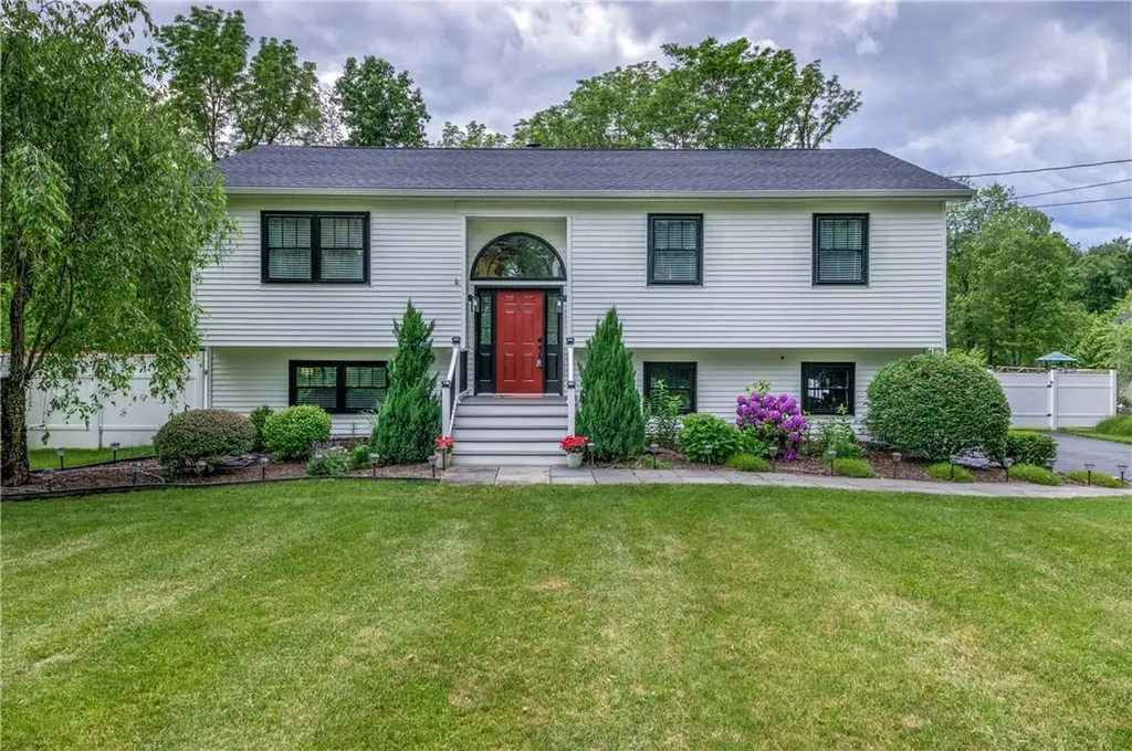 275 Baxtertown Road Fishkill NY 12524