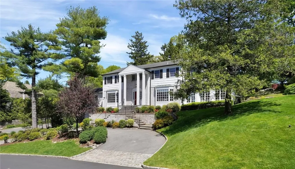 1 Oakledge Road Bronxville NY 10708