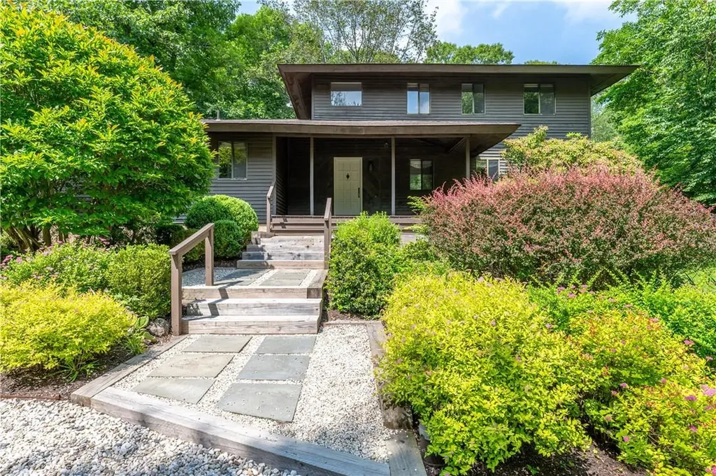 2 Arrowhead Lane Armonk NY 10504