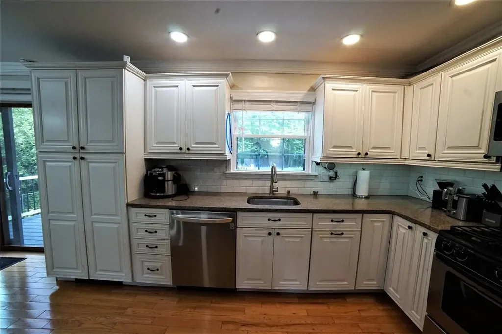 6 Newbury Street Monroe NY 10950