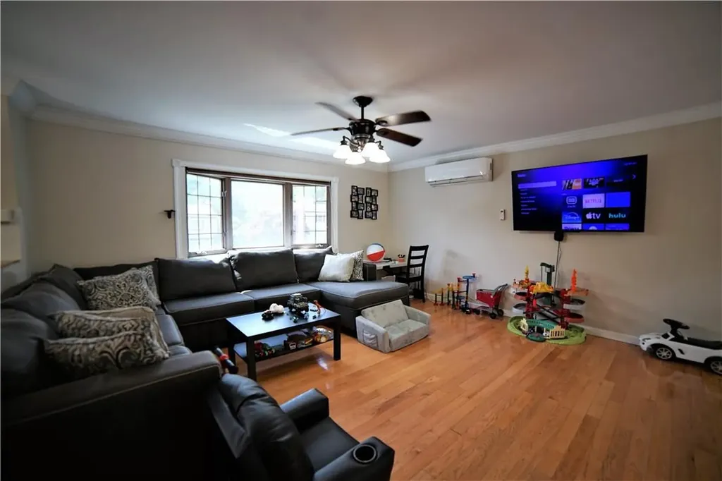 6 Newbury Street Monroe NY 10950