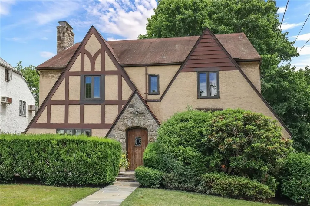17 Dante Street Larchmont NY 10538