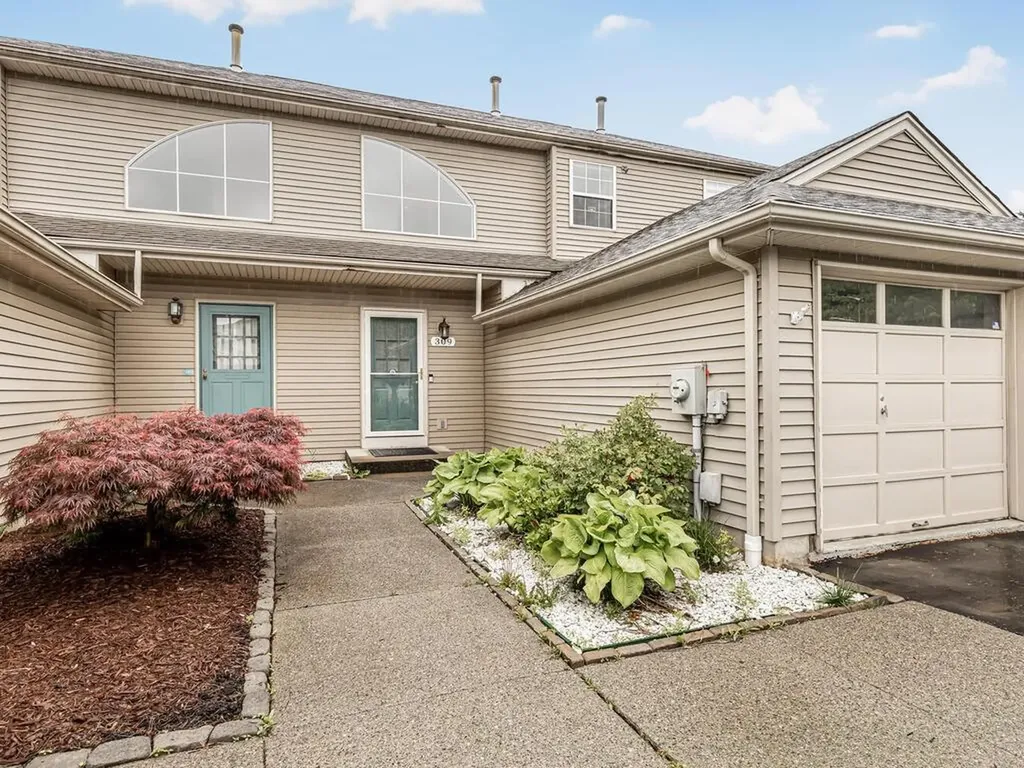 309 Auburn Court Fishkill NY 12524