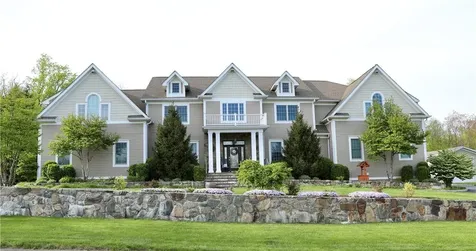 19 Lounsbury Drive Baldwin Place NY 10505