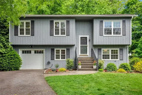 8 Old Village Lane Katonah NY 10536