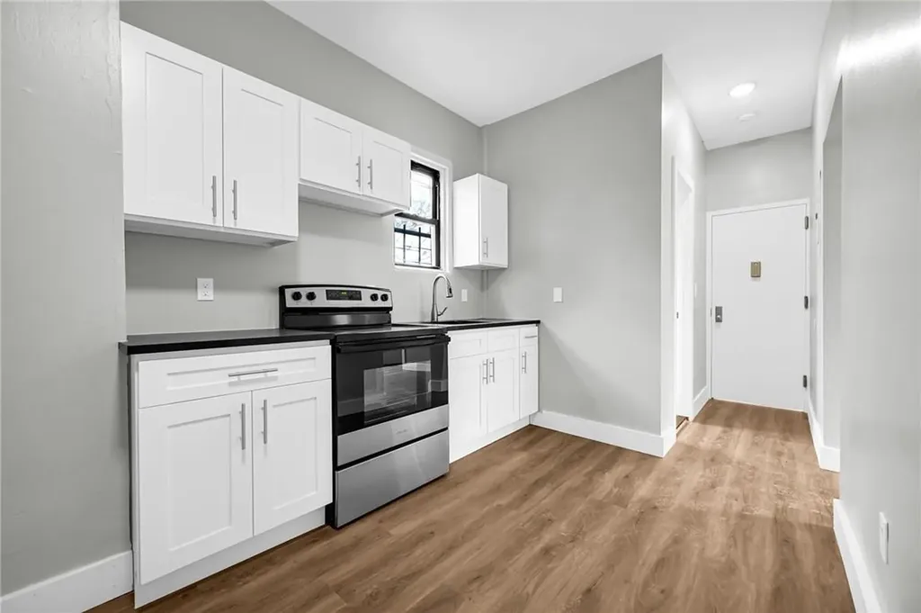 667 Nepprehan Avenue Yonkers NY 10701