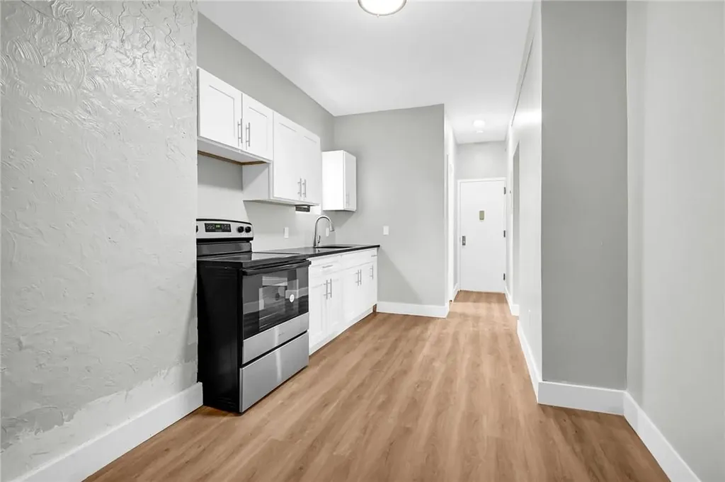 667 Nepprehan Avenue Yonkers NY 10701