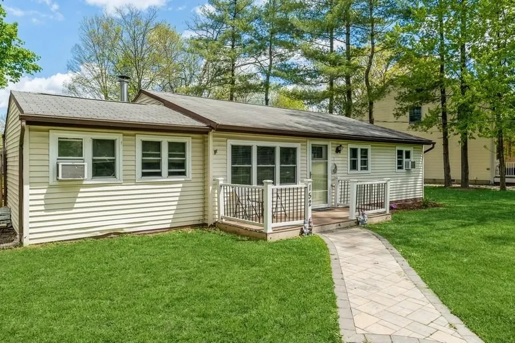 152 Sears Street Montgomery NY 12549