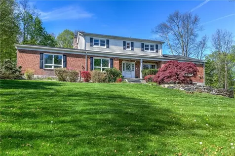 5 Alyce Court Somers NY 10589