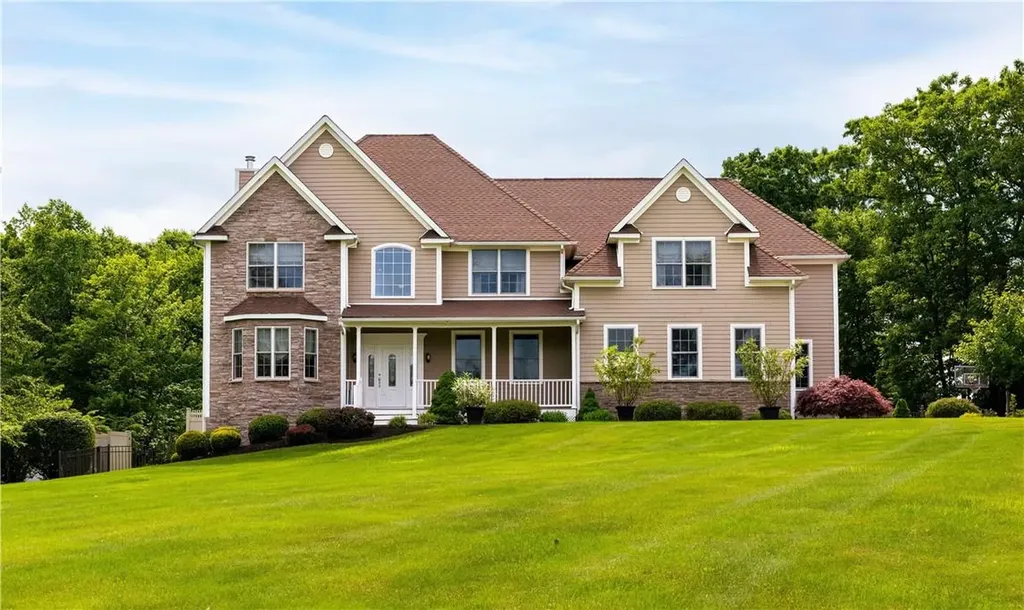 33 Athena Court Carmel NY 10541