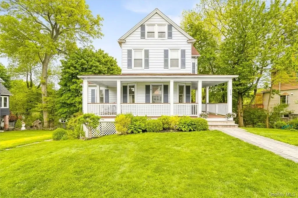 219 Grant Terrace Mamaroneck NY 10543