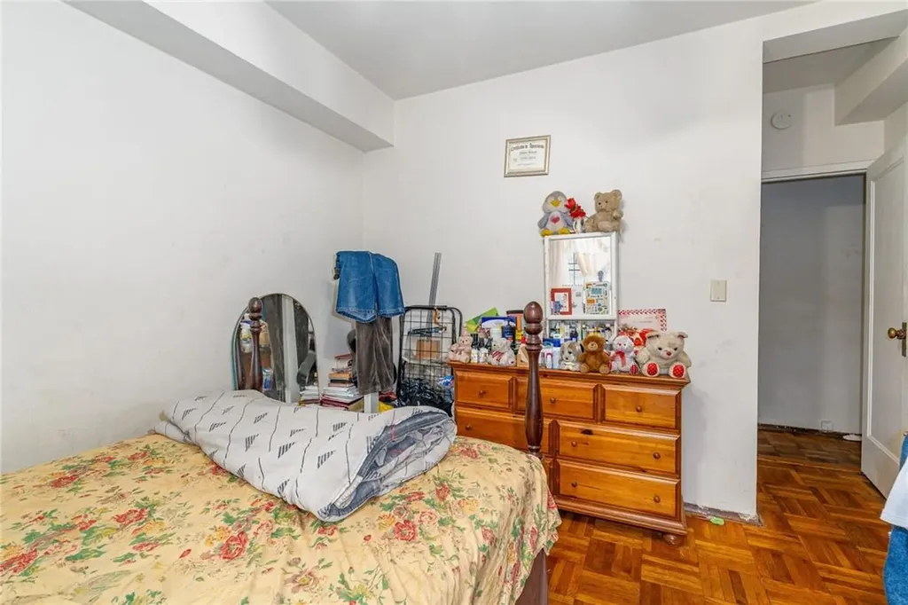 1501 Metropolitan Avenue Bronx NY 10462
