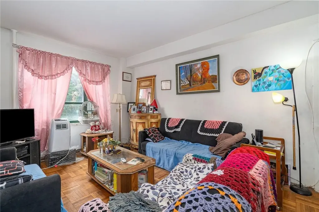 1501 Metropolitan Avenue Bronx NY 10462