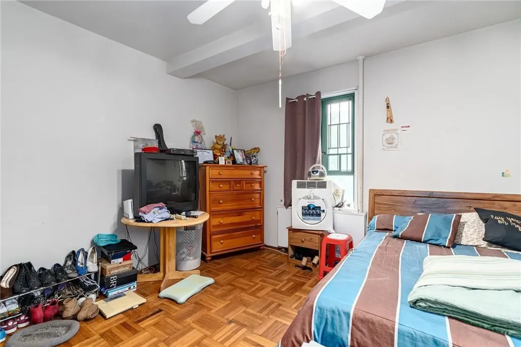 1501 Metropolitan Avenue Bronx NY 10462