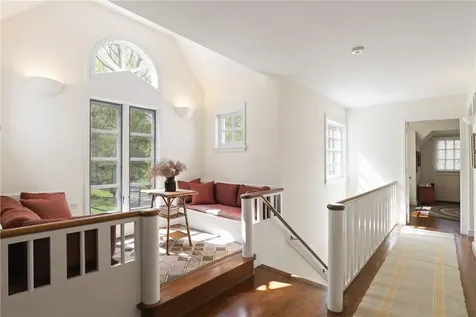 28 Heron Lake Road Bedford NY 10506