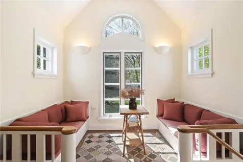 28 Heron Lake Road Bedford NY 10506