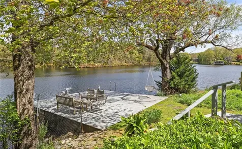 28 Heron Lake Road Bedford NY 10506