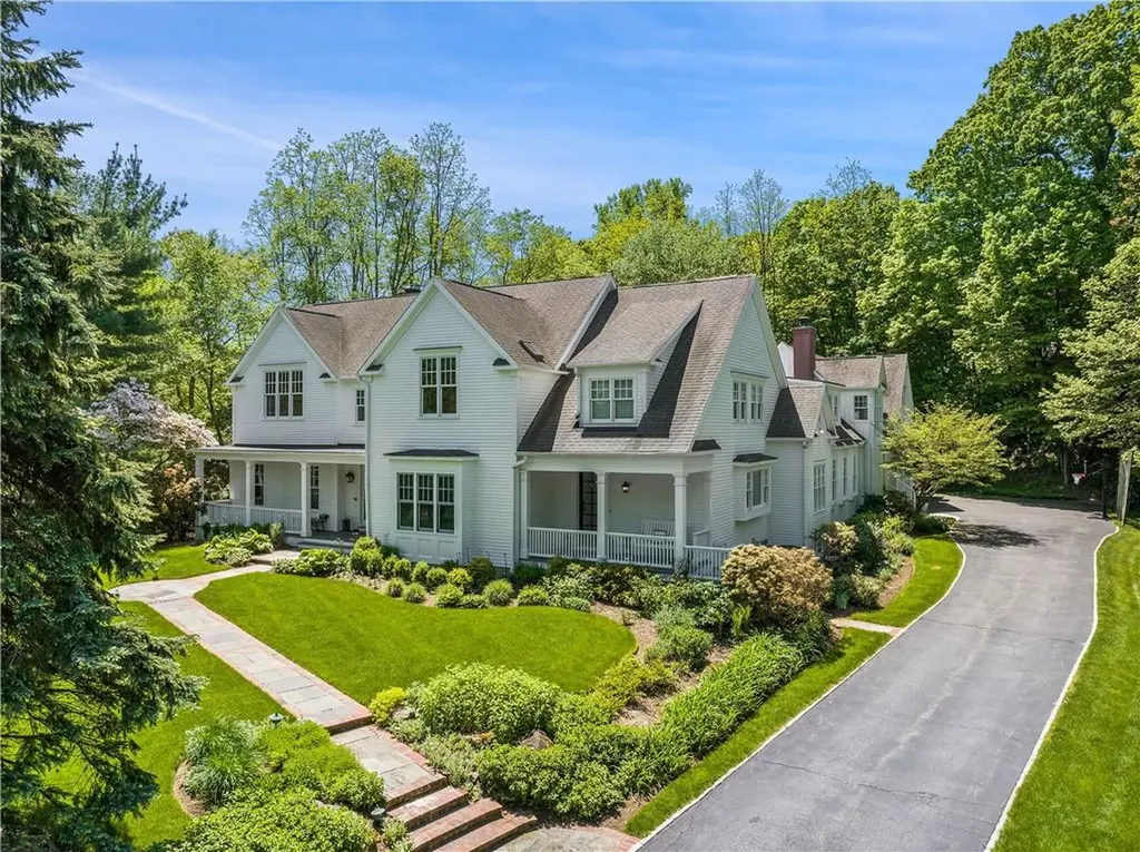 369 Whippoorwill Road Chappaqua NY 10514