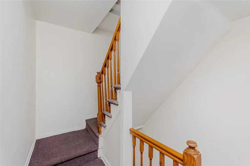1062 Pugsley Avenue Bronx NY 10472