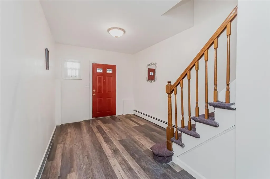1062 Pugsley Avenue Bronx NY 10472