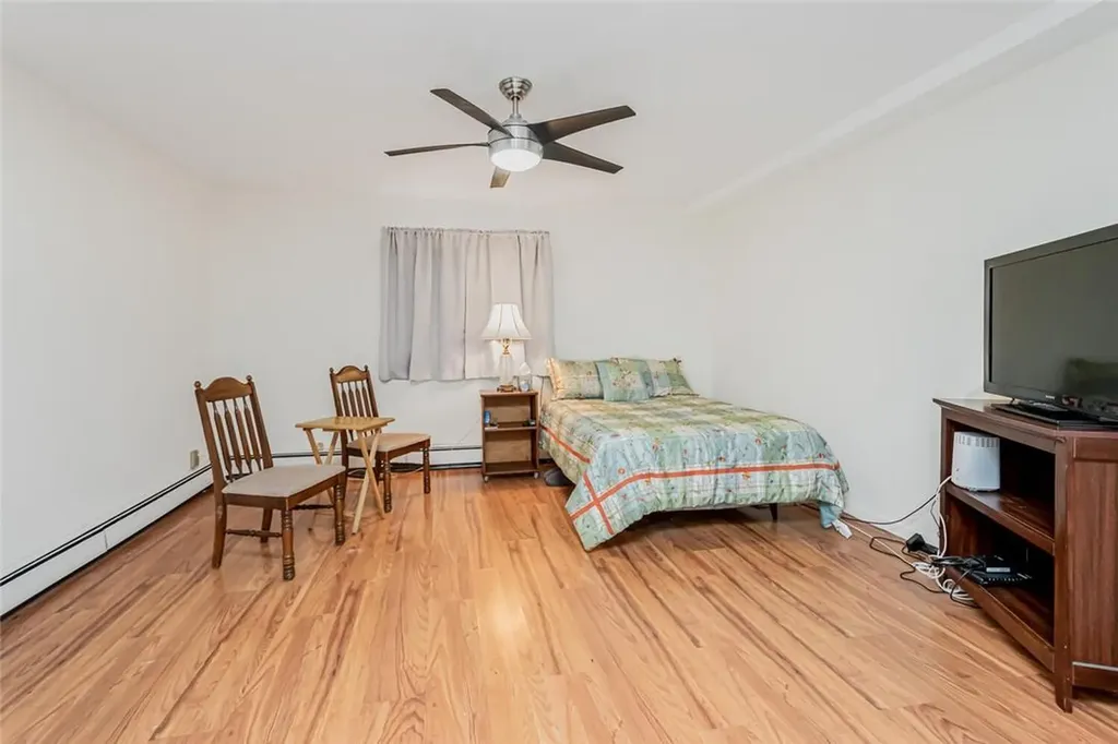 1062 Pugsley Avenue Bronx NY 10472