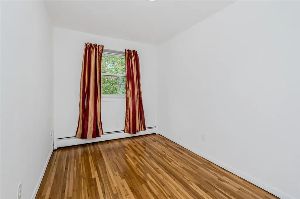 1062 Pugsley Avenue Bronx NY 10472