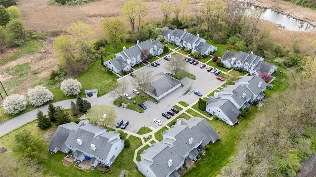 18 Evergreen Way Pawling NY 12564