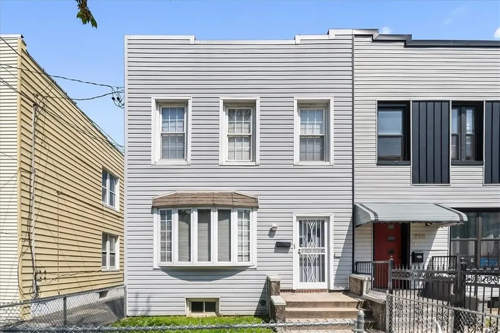 288 Hollywood Avenue Bronx NY 10465