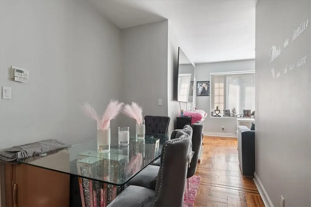 288 Hollywood Avenue Bronx NY 10465