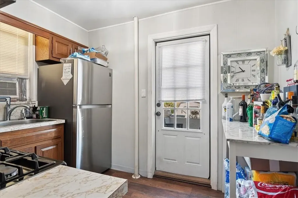 288 Hollywood Avenue Bronx NY 10465