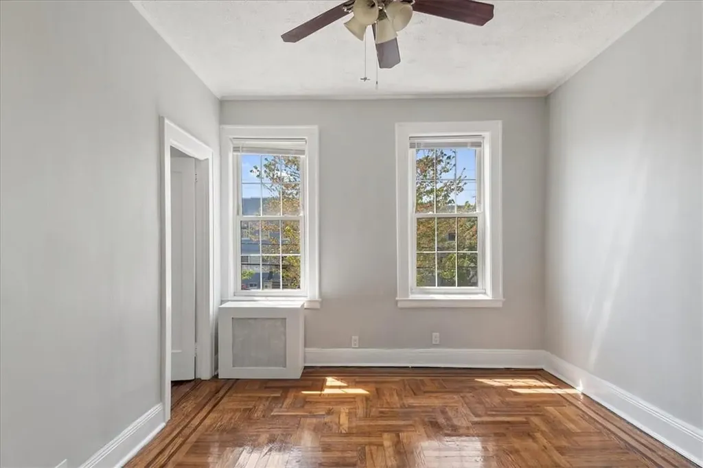 288 Hollywood Avenue Bronx NY 10465