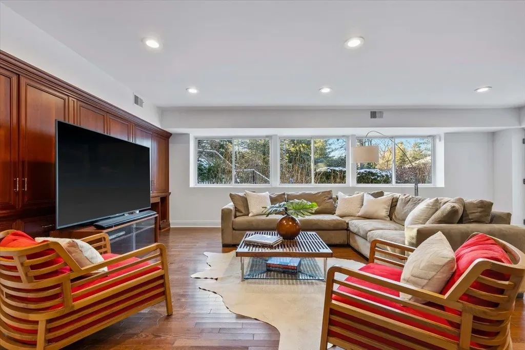 2 Puritan Road Rye NY 10580