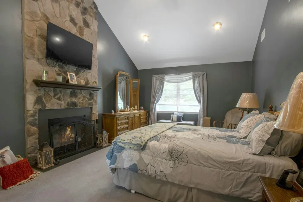 17 Viohl Way Garnerville NY 10923