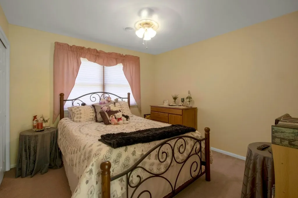 17 Viohl Way Garnerville NY 10923
