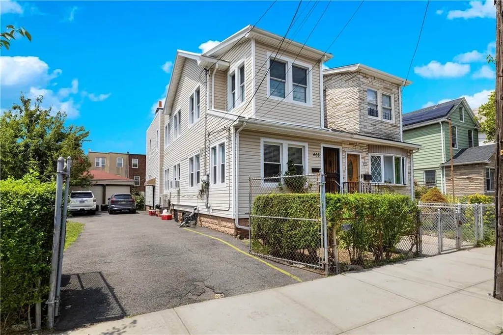 468 E 54th Street Brooklyn NY 11203