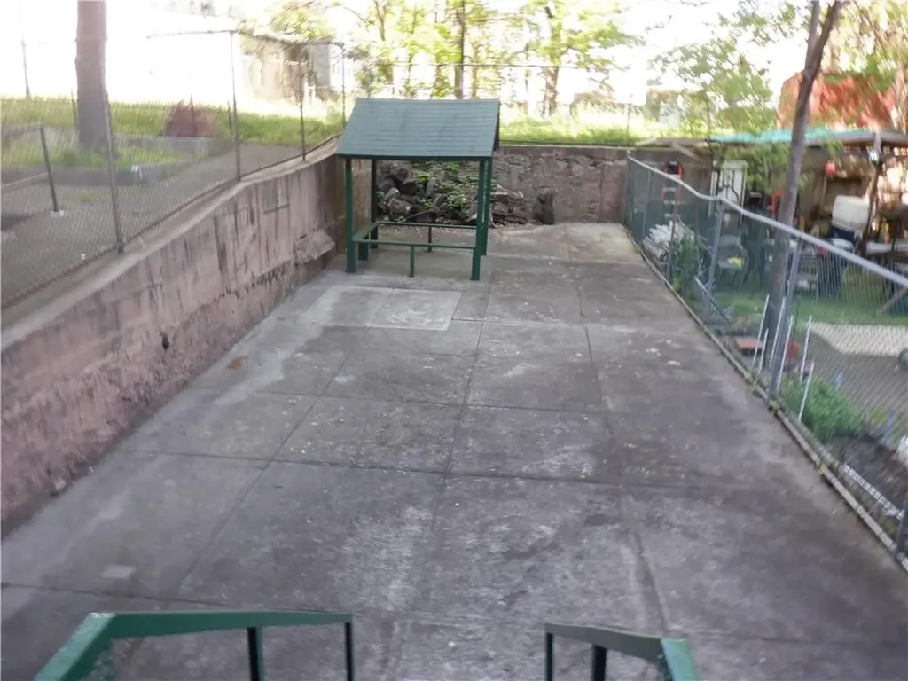 811 E 168th Street Bronx NY 10459