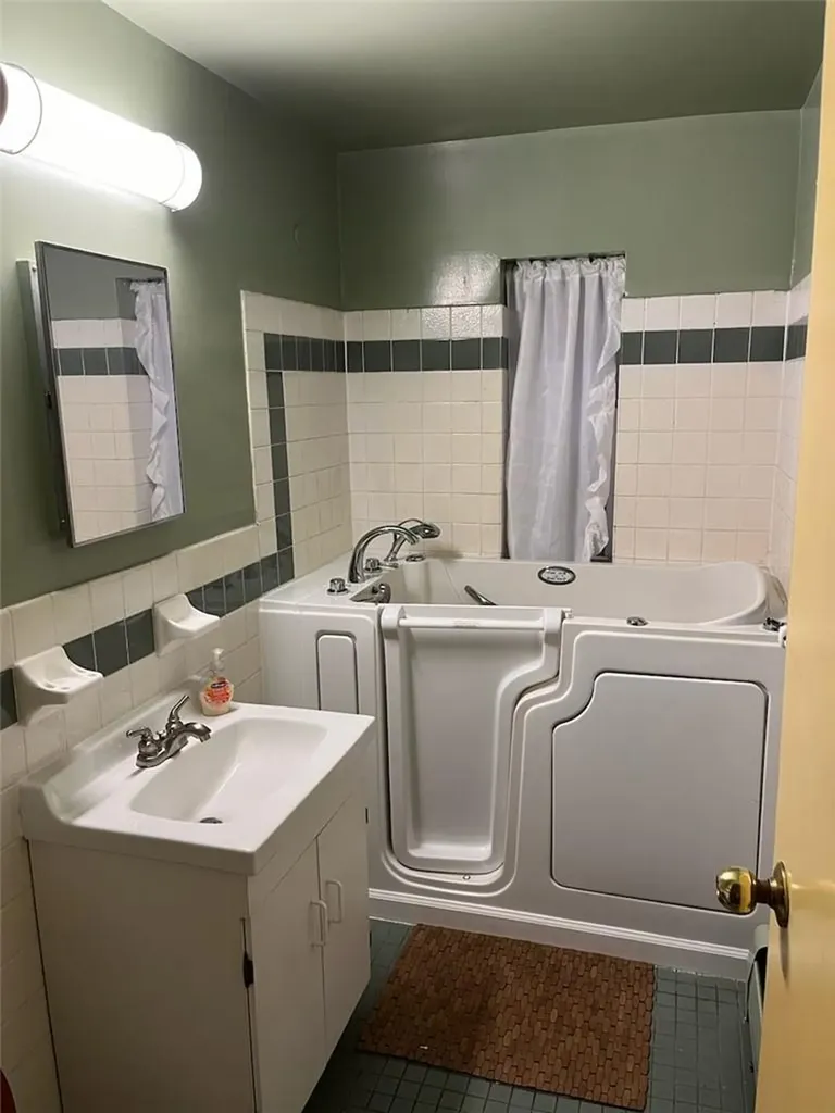 811 E 168th Street Bronx NY 10459