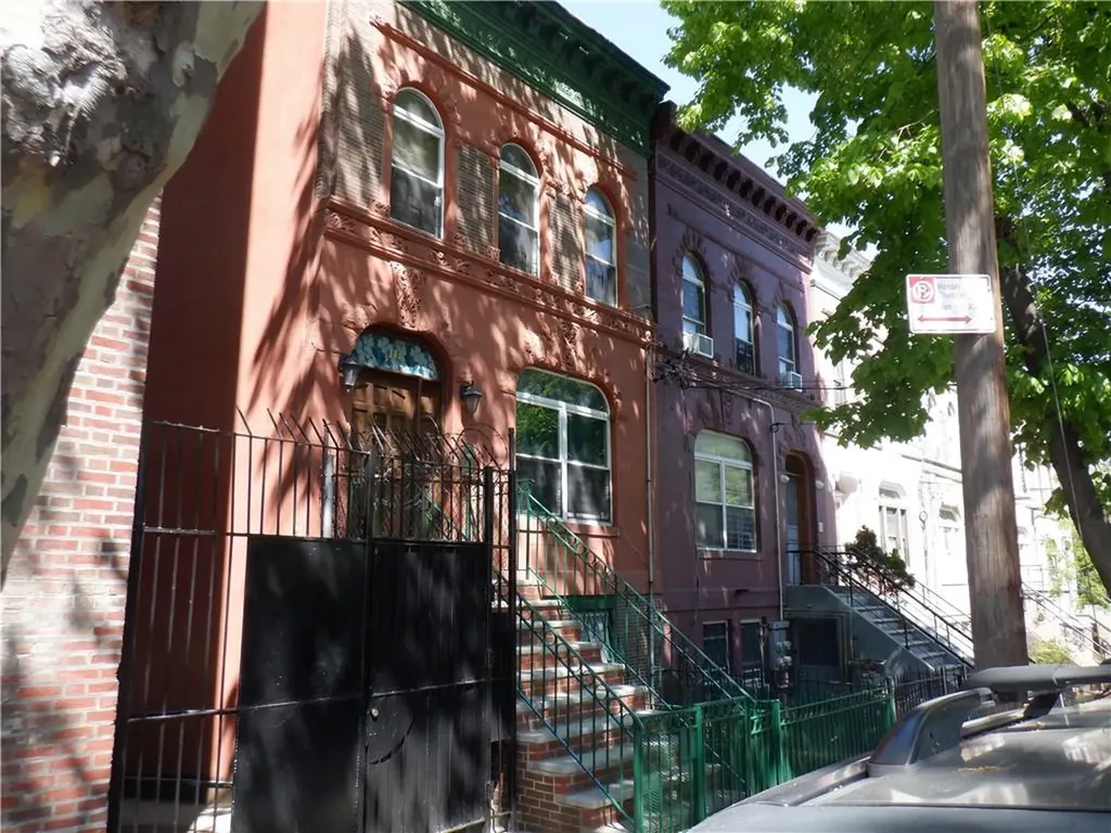 811 E 168th Street Bronx NY 10459
