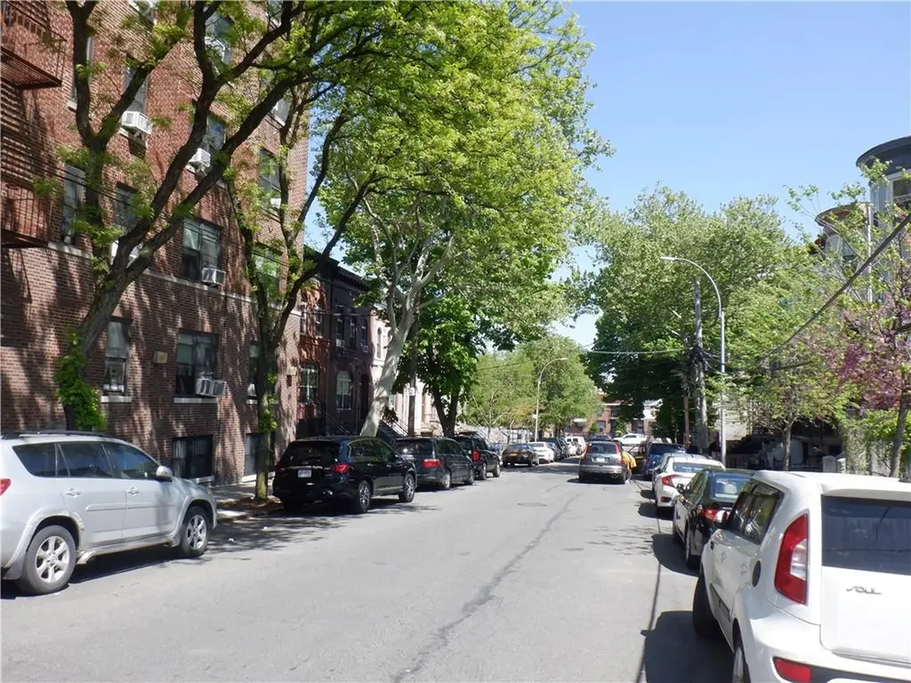 811 E 168th Street Bronx NY 10459